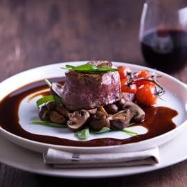 Filet d’Angus, champignons chataîgne, tomate fumée, jus au balsamique
