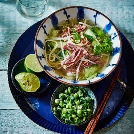 Soupe asiatique au poulet, au canard & citronelle