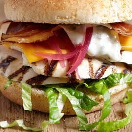 Burger au poulet à l'Américaine