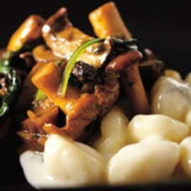 Champignons avec gnocchi et magor