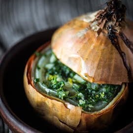 Oignon soufflé à la gremolata