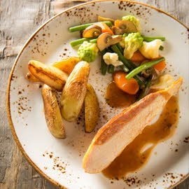 Gevulde parelhoen met jachtsaus