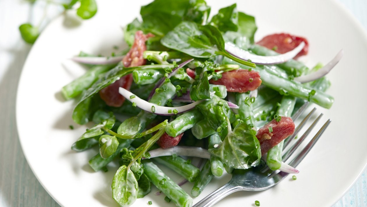 Salade de legumes verts et vinaigrette crémeuse au raifort – - Recette