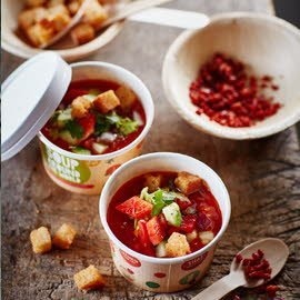 Soupe de tomate glacée au chorizo