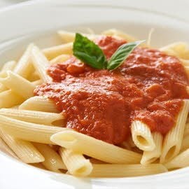 Poulet, sauce crémeuse tomate et basilic