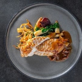 Mechelse Koekoek, ovengroenten, jus van eekhoorntjesbrood en vin jaune