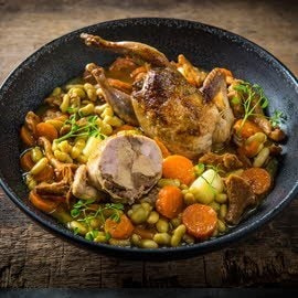 Gevulde kwartel met cantharellen en flageolets