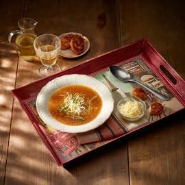 Soupe à l´oignon à la parisienne avec bouchées au fromage