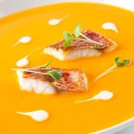 Soupe de potiron avec rouget et crème de marrons