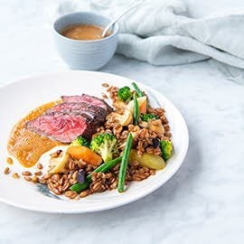 Risotto d’épeautre, steak et jus de rôti