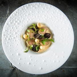 Sot-l'y-laisse aux asperges blanches, morilles et sauce au vin jaune