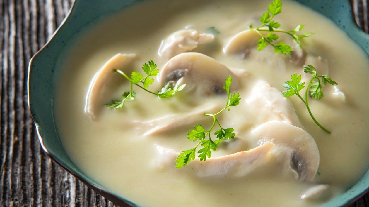 La soupe windsor avec  du poulet et des champignons – - Recette