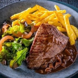 Steak à la sauce aux échalotes