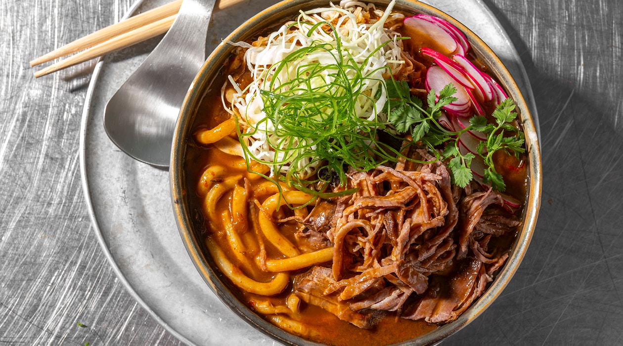 Udonnoedels met gemarineerd rundvlees – - Recept 