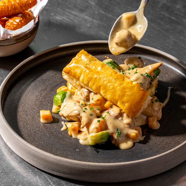 Kipstoofpotje met schorseneren en pompoen