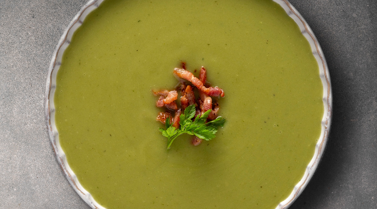 Soupe aux pois belge avec des lardons fumés – - Recette