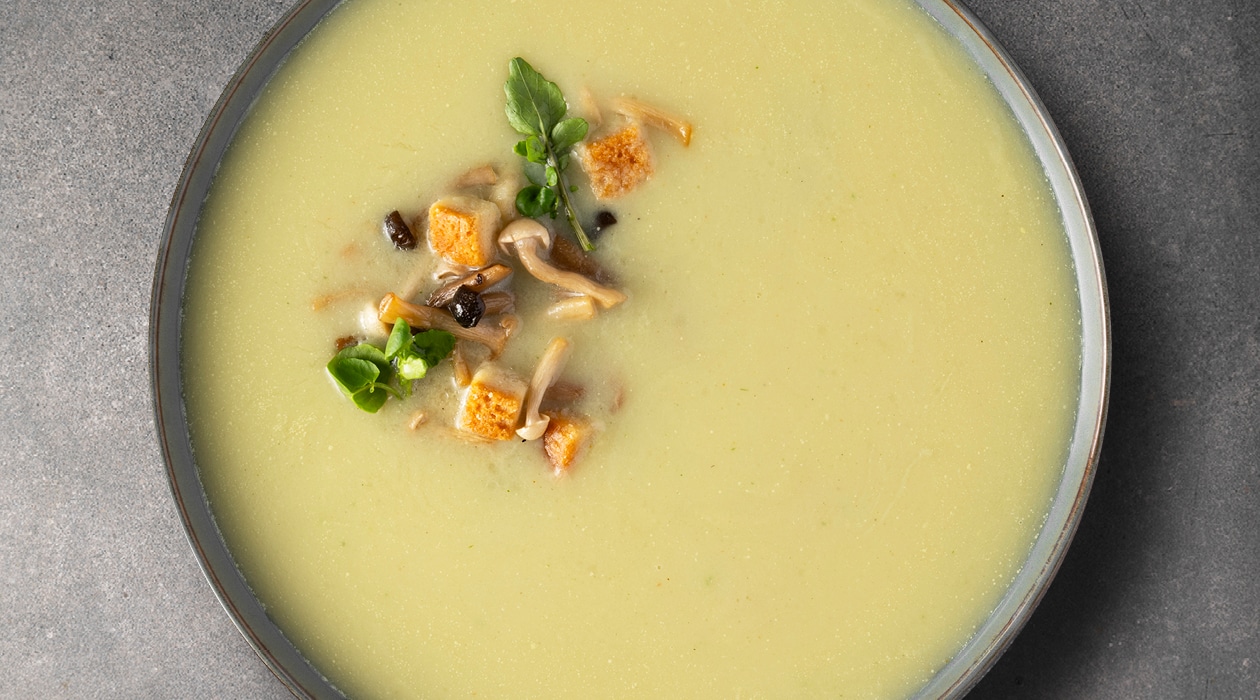 Soupe de courgettes aux champignons des bois – - Recette
