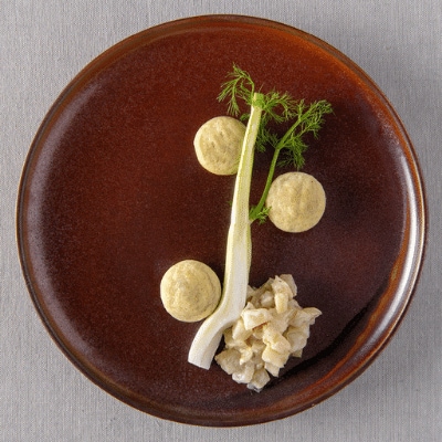 Venkel in roomsaus met tuinkruiden als fingerfood