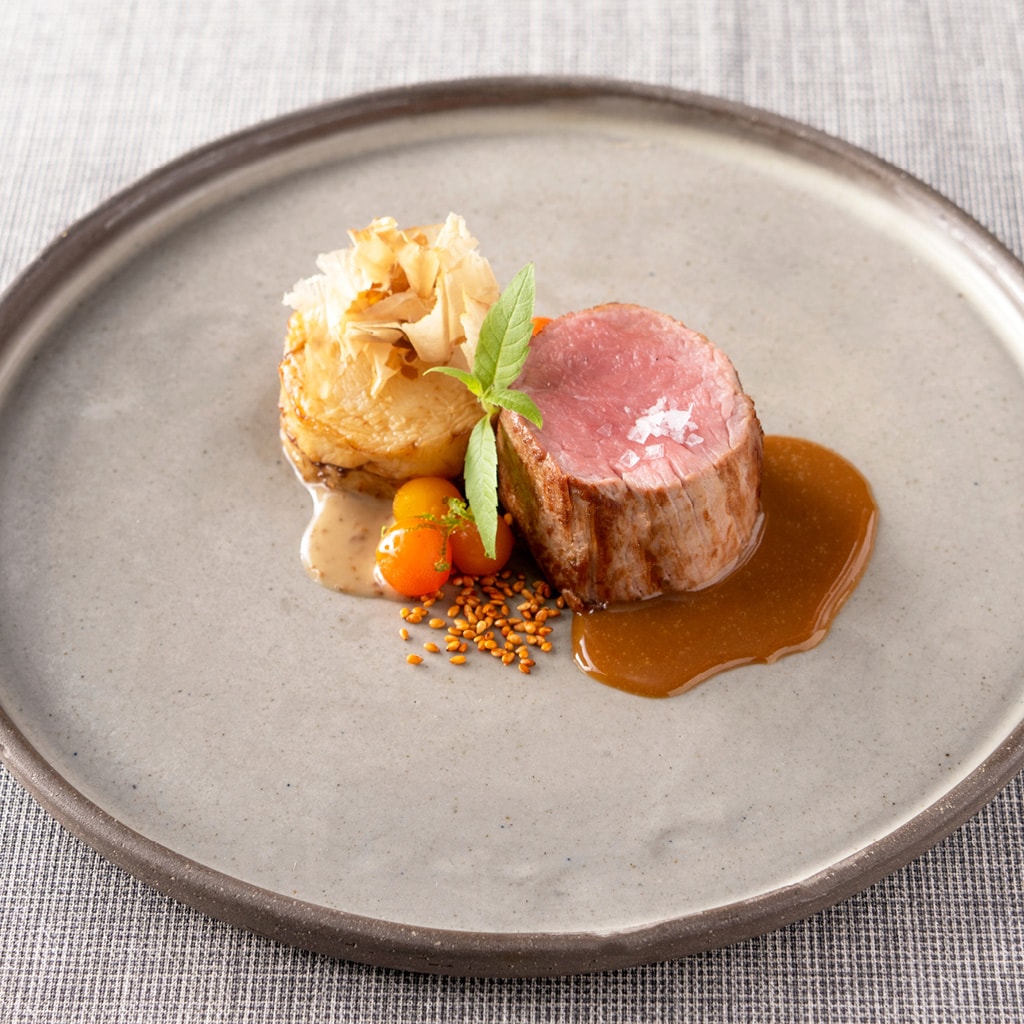 Filet de veau accompagné d’aubergines sauce miso