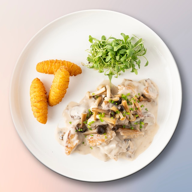 Stoofpotje van NoChicken Chunks met wilde bospaddestoelen