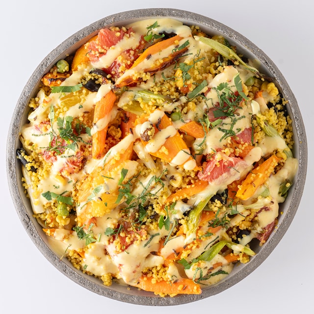 Taboulé rafraîchissant aux carottes grillées, vinaigrette au curry