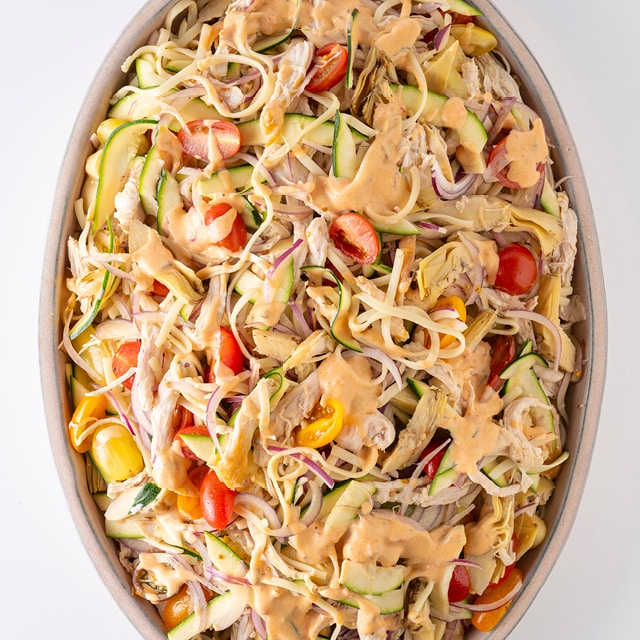 Salade de nouilles mie asiatique au poulet et Thousand Island Dressing