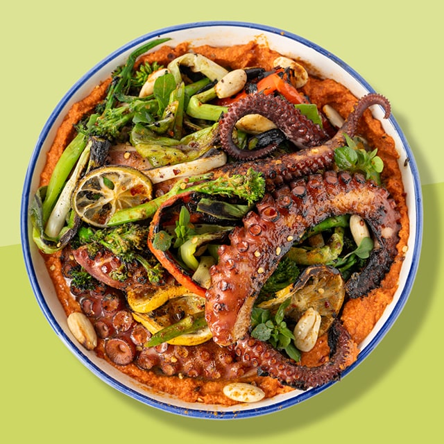 Gegrilde octopus met Catalaanse romescosaus