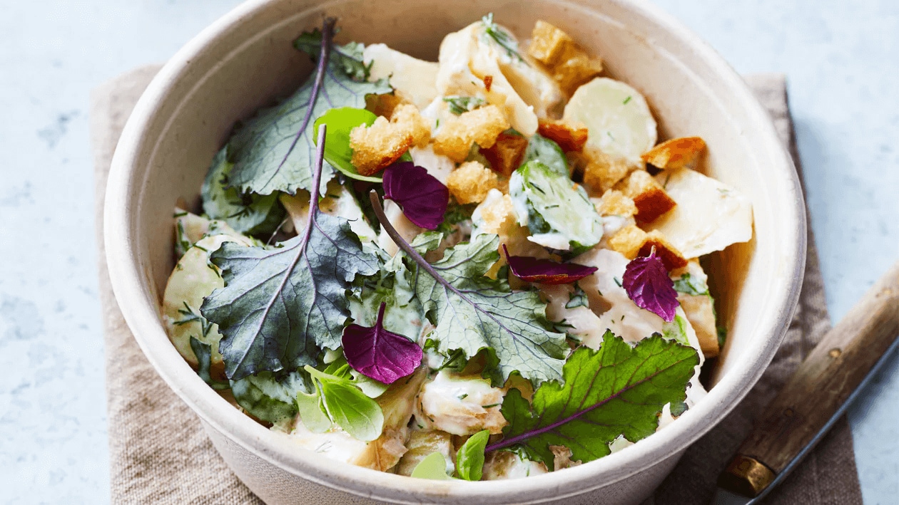 Aardappelsalade met gerookte forel, artisjok en verse kruiden (delivery) – Recept 