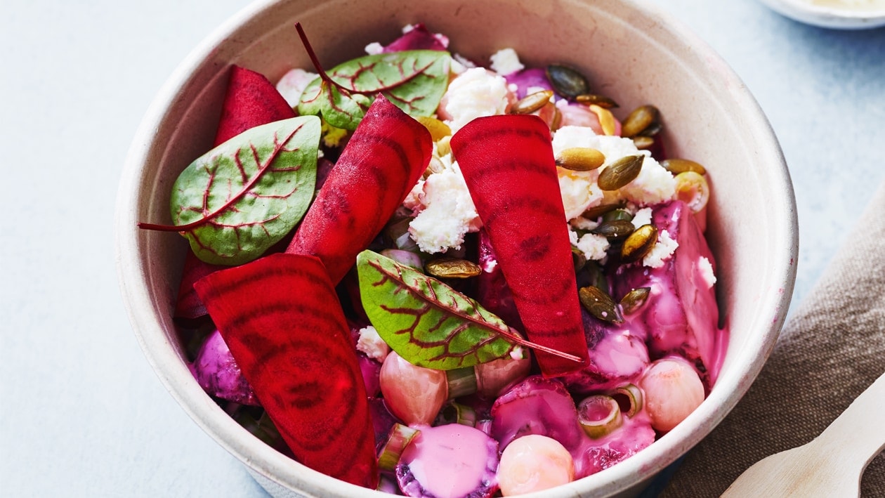 Salade de betteraves avec feta et dressing au yaourt – - Recette