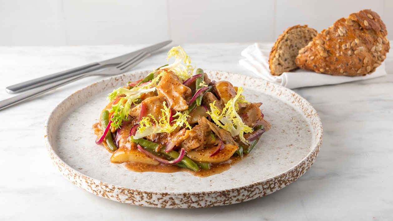 Vegan salade Liégeoise met The Vegetarian Butcher™ NoChicken Chunks – - Recept 