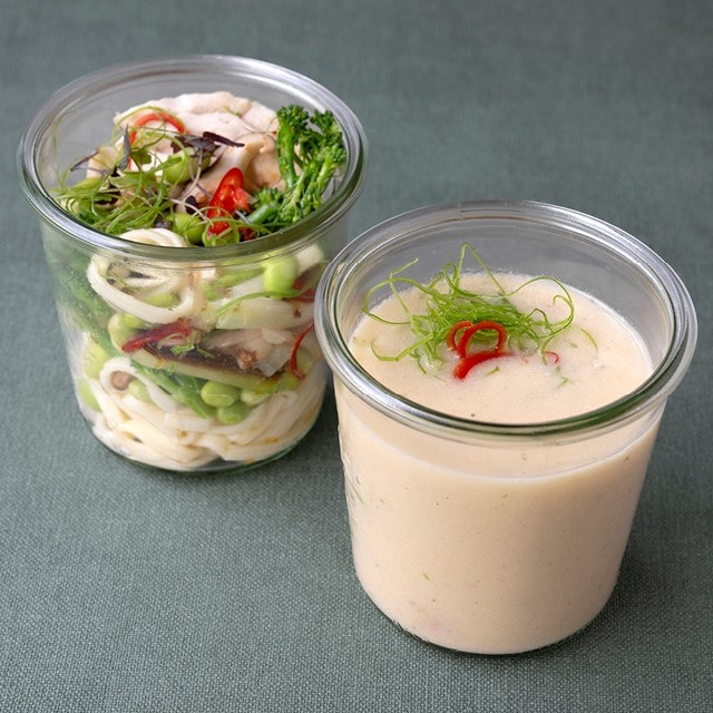 Soupe-Repas Thai Tom Kha Kai au poulet et aux nouilles