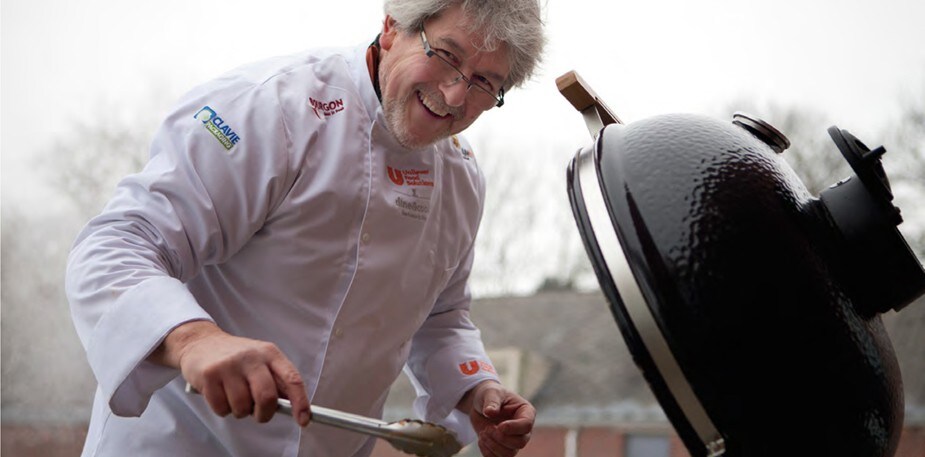 Pierre Hacha, de BBQ-man legt de nieuwste trends op de rooster